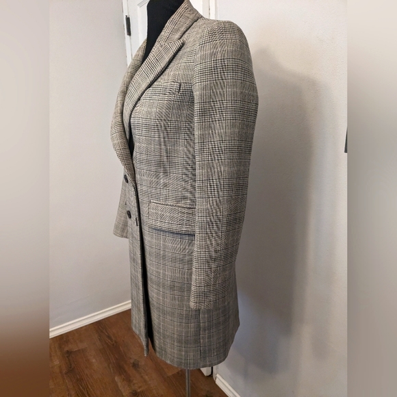 Zara Basic Coat size small - Picture 4 of 10